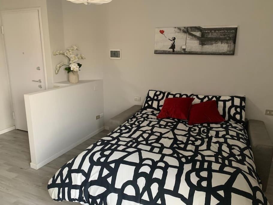 Milano Besana Rent House Appartement Buitenkant foto