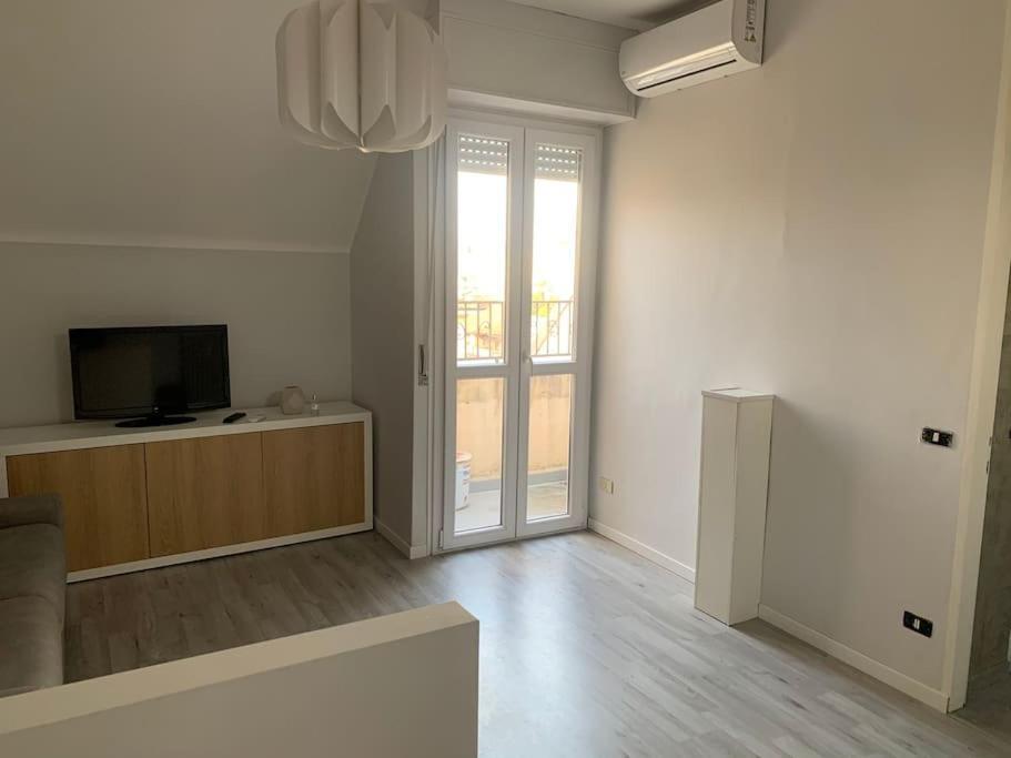 Milano Besana Rent House Appartement Buitenkant foto